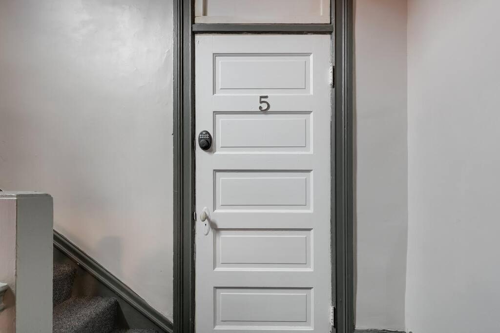 G5 King Bed Central Location Museums Free Parking Richmond Ngoại thất bức ảnh